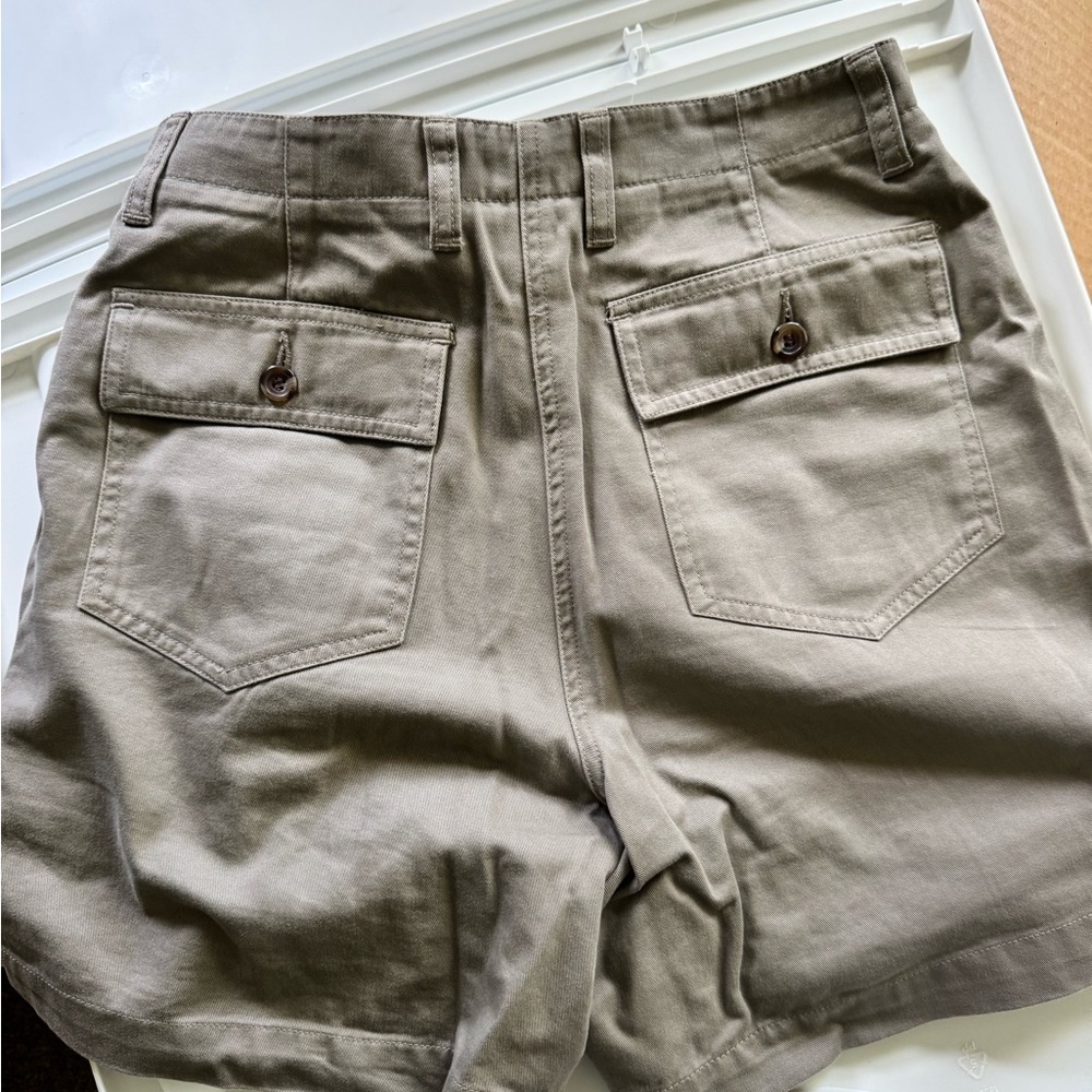 Jones New York Cargo Shorts - Taupe - Picture 4 of 4